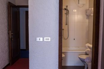 Hotel Il Catturanino Мадона ди Кампильо Екстериор снимка